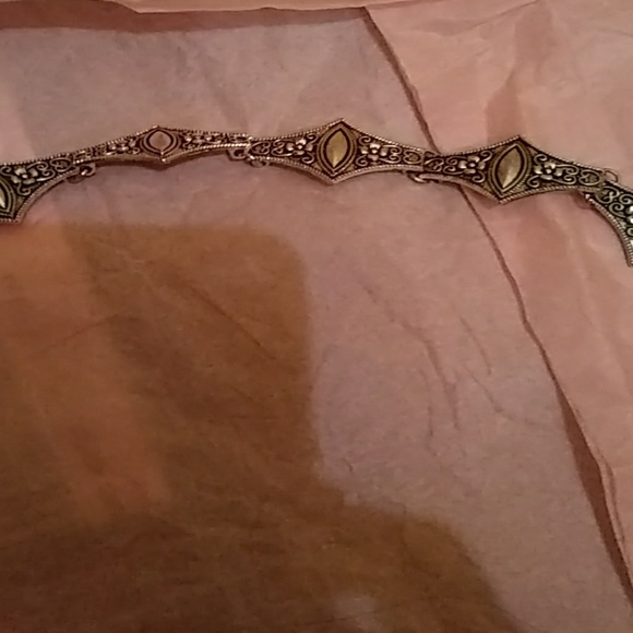 NECKLACE(closer to a choker) - Picture 3 of 3